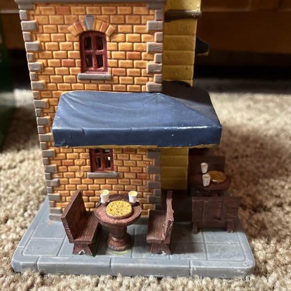 Olde Firehouse Pizza & Brewery Lighted Building - Picture 5 of 5